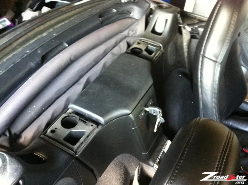 bmw-z3-roll-hoop-removal-05.webp