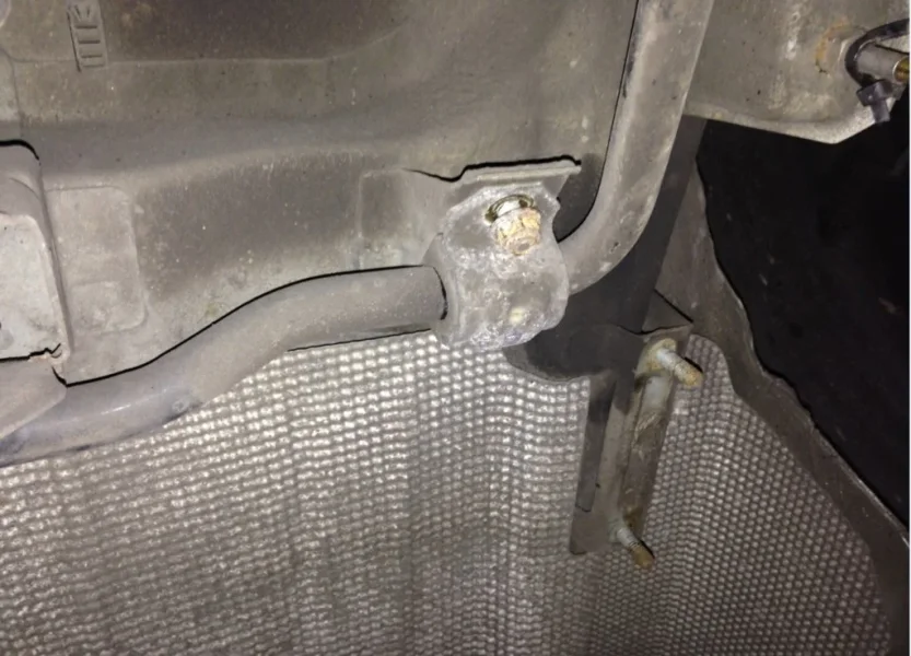 Anti roll bar and exhaust mount.webp