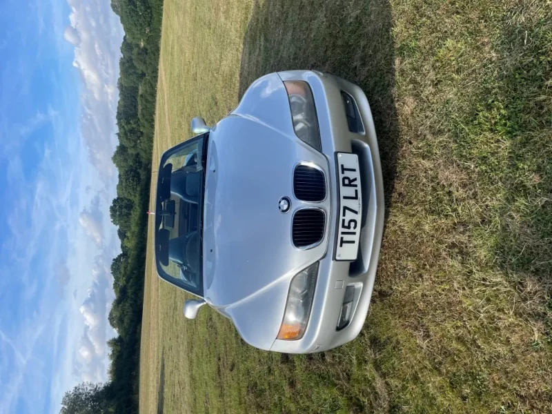Car2.webp